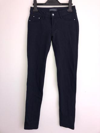 Legínové nohavice, 36