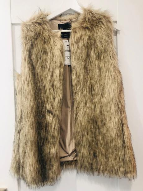 Chlpata vesta, bershka,s