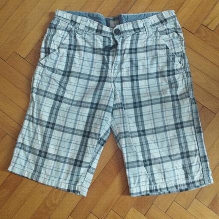 Kraťasy, l.o.g.g.,164