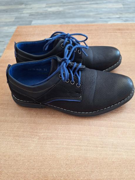 Elegantné topánky, 33