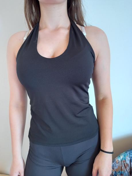 Čierné tričká plus čierne bolerko, m