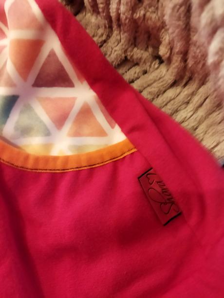 Nosiaca mikina shara m, m