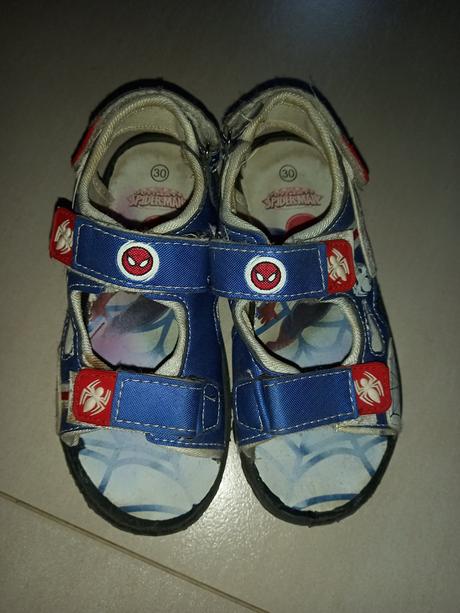 Sandálky spiderman, 30