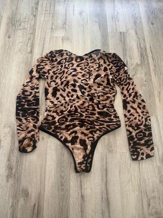 Leopardie priehľadné body, s
