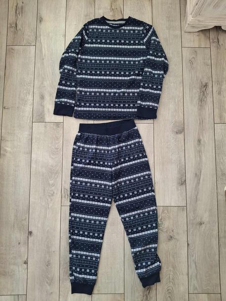 Pyžamko f&f velkost 152, f&f,152