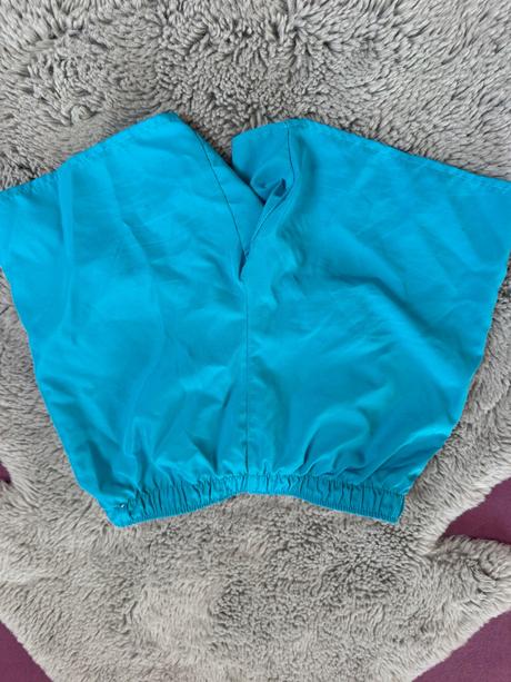 Plavky, tričko do vody, topanky do vody, decathlon,122