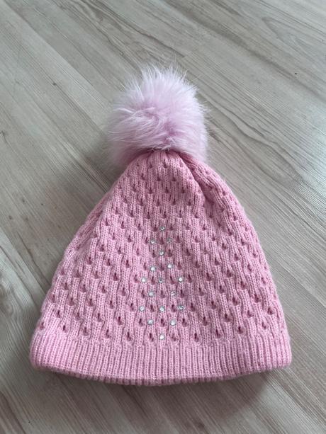 Dievčenská zateplená čiapka, 146