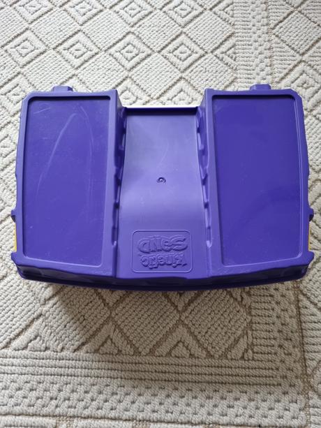 Kineticky piesok cestovný kufrík s formičkami,