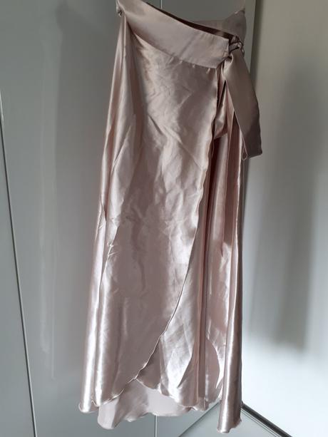 Satenova sukna sharon, 38