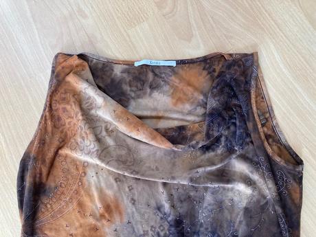 Asimetricka blúzka m, m