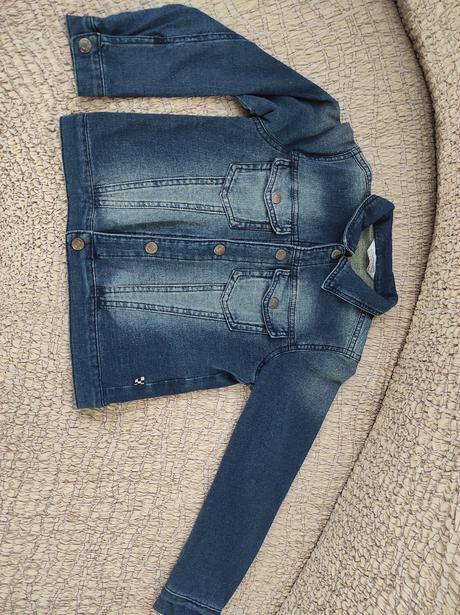 Predám chlap. rifľovú bundu s dlhým rukáv. veľ.122, coccodrillo,122