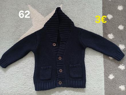 Svetrik na gombiky 62, 62