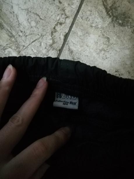 Oteplene nohavice, 104