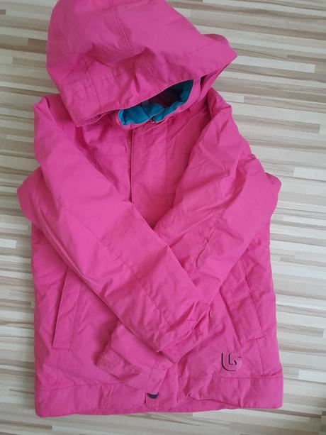 Dievčenská vetrovka, 140