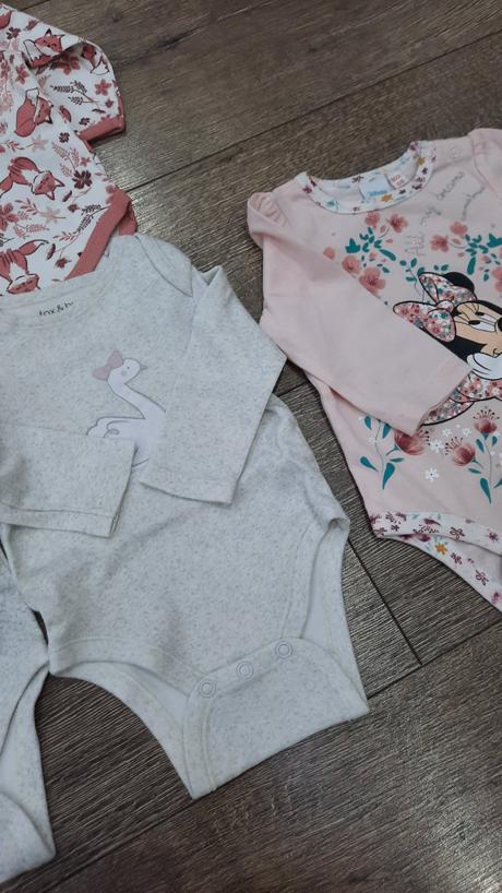 Body v. 62/68, sinsay,62