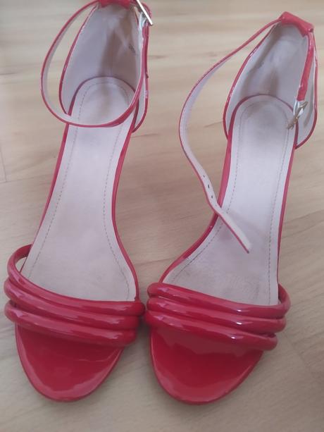 Sandálky lesklé, 37