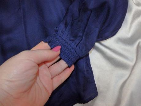 Kvalitná tmavomodrá blúzka, 40