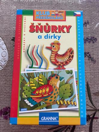 Šnúrky a dierky, 
