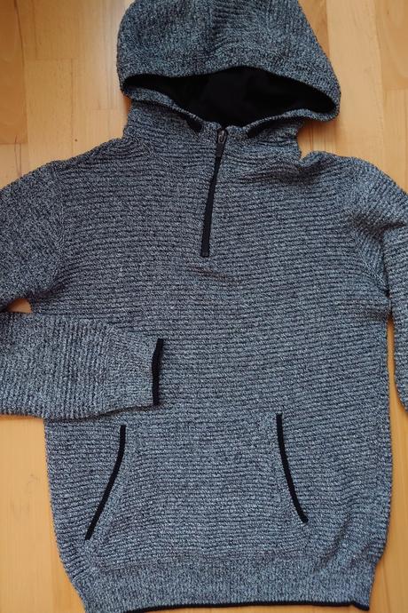 Mikina, chapter young,152