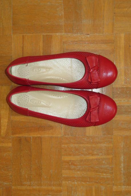 Červené baleríny, 37