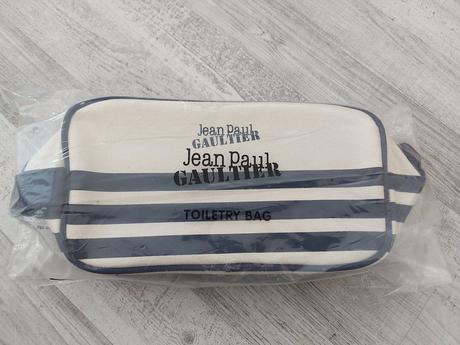 Nová kozmetická taštička značky jean paul gaultier, 