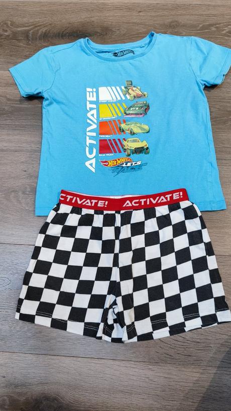 Pyžamo hot wheels, 122