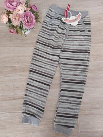 Pudlové tepláky, 140 / 146