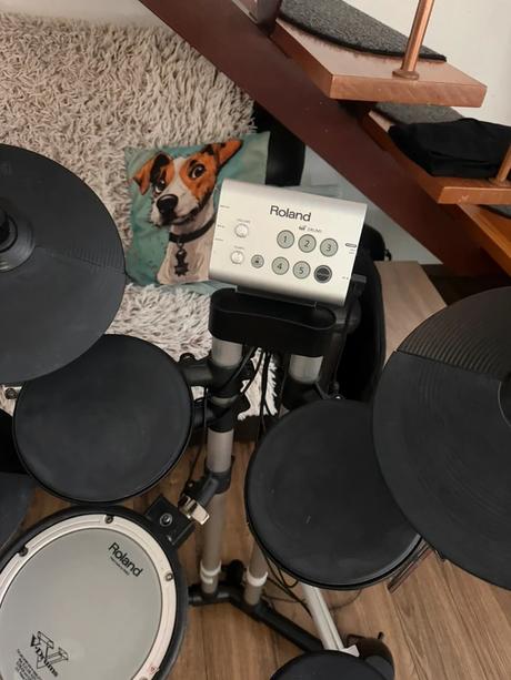Elektronické bicie roland hd-1 (v-drums),