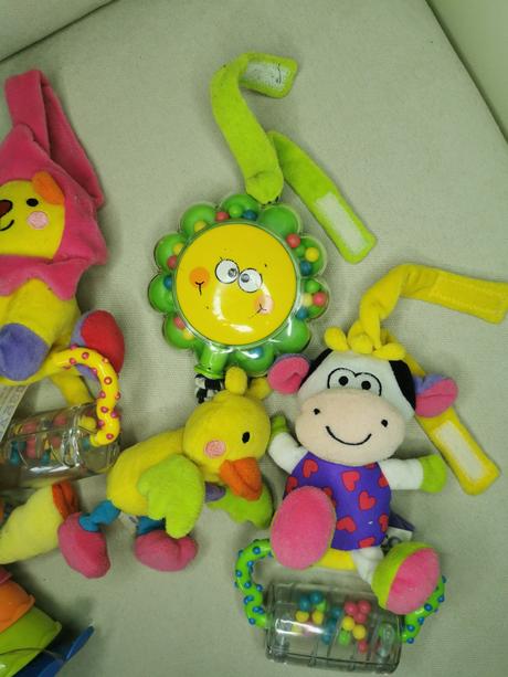 Tesco sada hračiek závesné /hrkálky, 