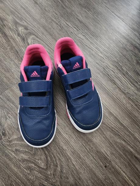 Adidas tenisky, adidas,32