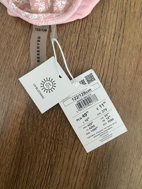 Nove plavky, reserved,122