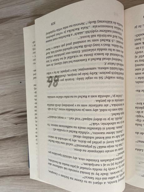 Krásna kniha dokonalá frajerka, 