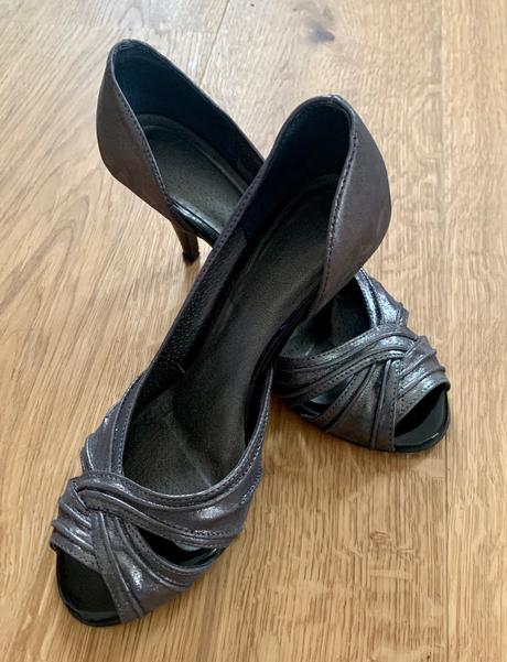 Kožené lodičky, 38