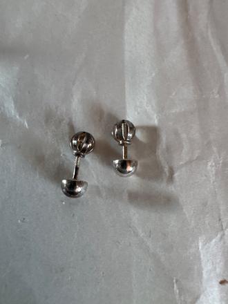 Strieborné naušnice, 