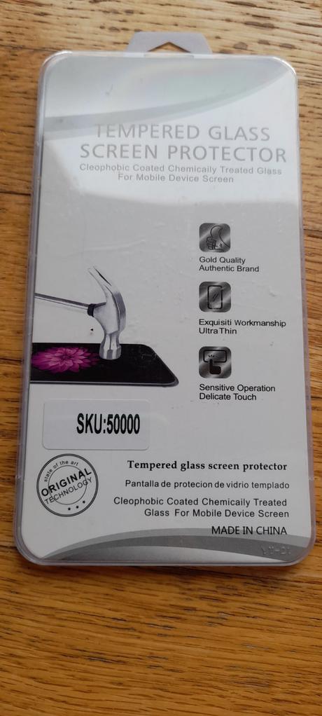 Tempered glass screen protector ( sklo na mobil ), 