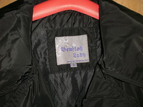 Čierny baloňačik , s