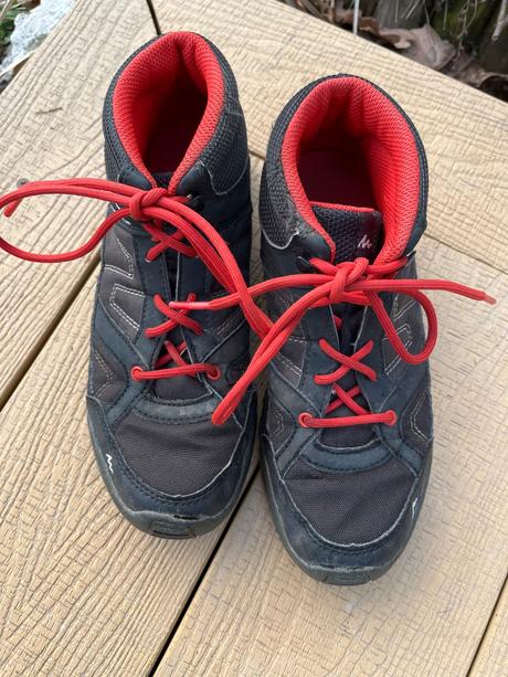 Turisticke topanky, quechua,37