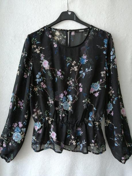 Pekná blúzka zn. bikbok, 36