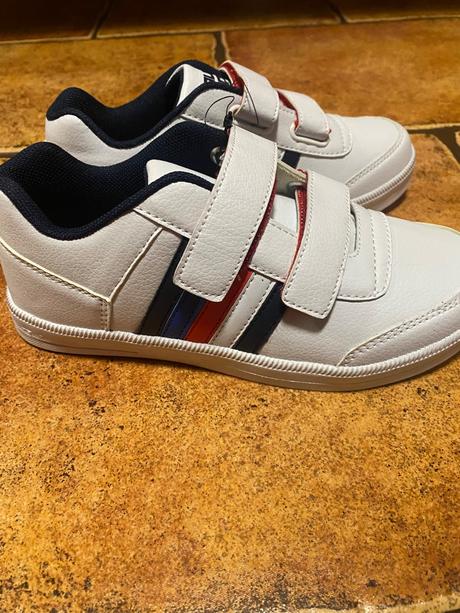 Tenisky, authority,31