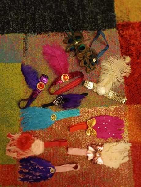 Karnevalové doplnky aj na fotenie,