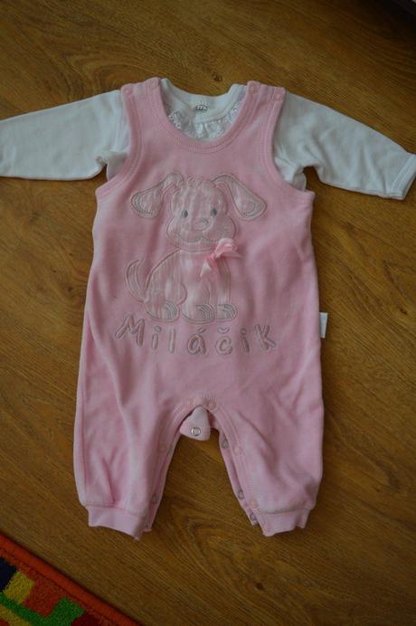 Komplet overal a tričko s volánikom , richelieu,62