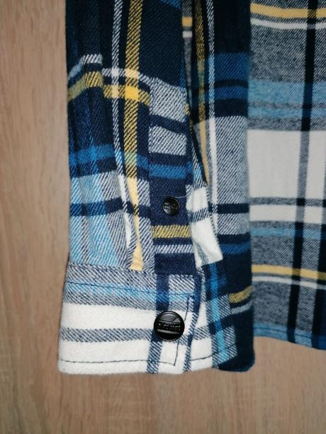 Košeľa s kapucňou, 128