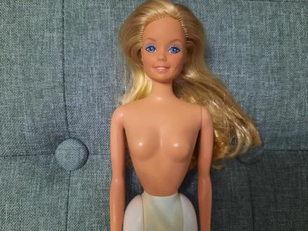 Mattel barbie balerínka s bielymi nohami,