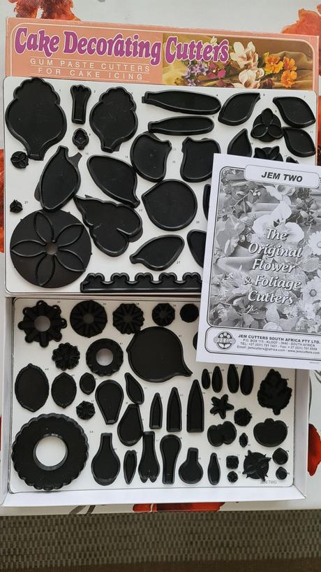 Vykrajovačky na kvety,