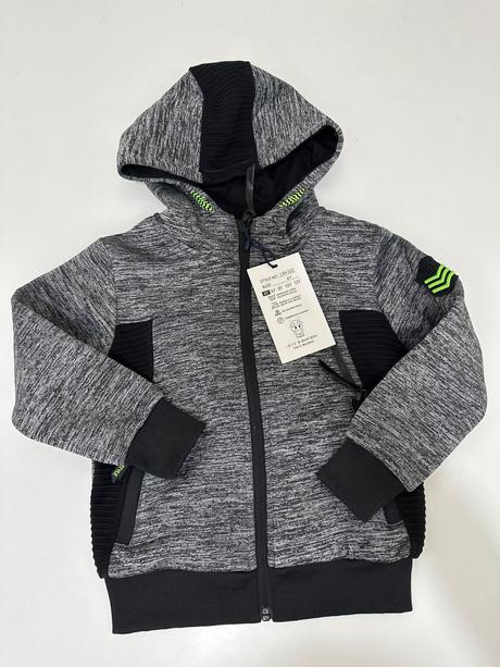 Teplejšia tepláková súprava, 104