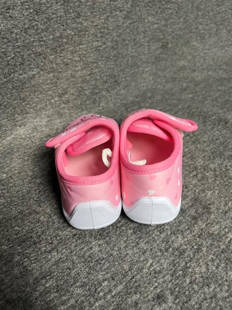 Papučky hello kitty, 27