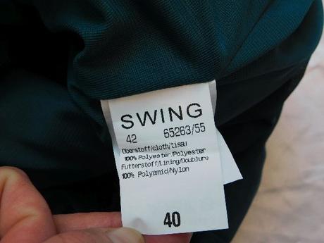 Luxusne slavnostne saty, 38