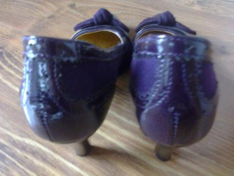 Fialové lodičky, 36