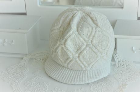 Dámska zimná čiapka,