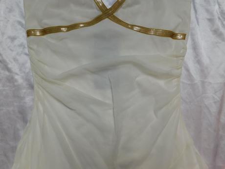 Velmi pekne šaty, 40